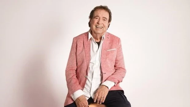 El 5 de septiembre inicia en el Gran Rex una gira que lo llevará luego a Rosario, Córdoba, San Juan, Mendoza, Tucumán, y a Chile, Perú, Estados Unidos y República Dominicana.