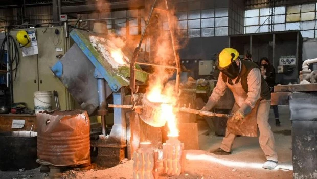 Según un estudio privado, la actividad económica creció un 5,6% interanual en abril