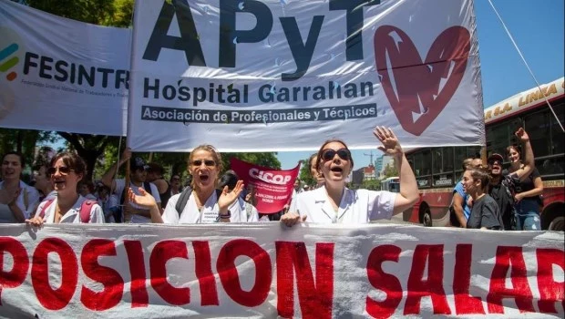 Dictaron la conciliación obligatoria en el conflicto salarial con médicos del Hospital Garrahan