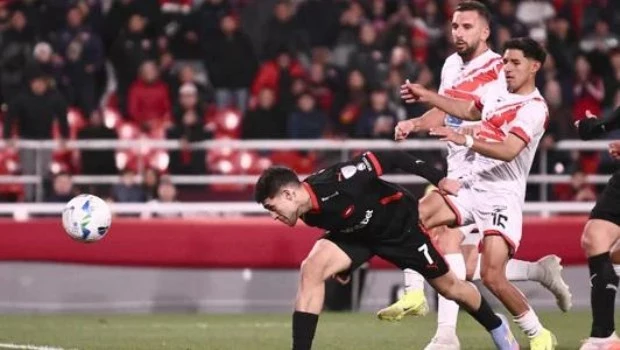 Independiente se floreó ante Nacional de Potosí