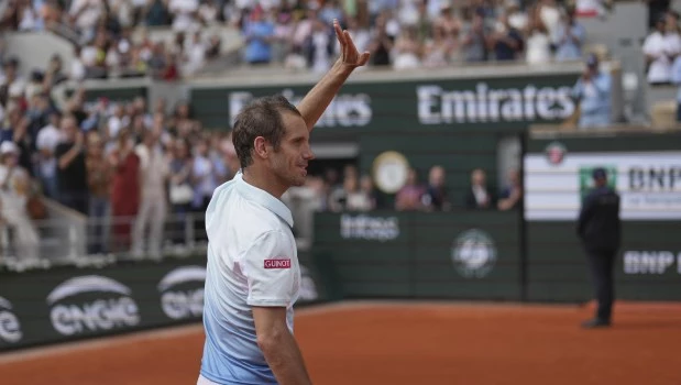Roland Garros: Sinner le puso punto final a la larga carrera de Gasquet
