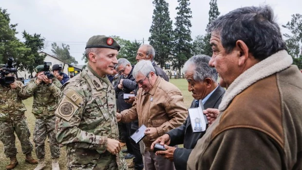 Un reconocimiento a los combatientes del Ejército que abortaron la intentona extremista.