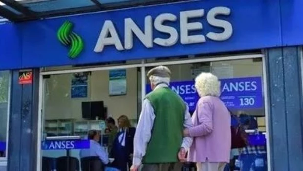 El gobierno mantuvo el bono a jubilados en $70.000