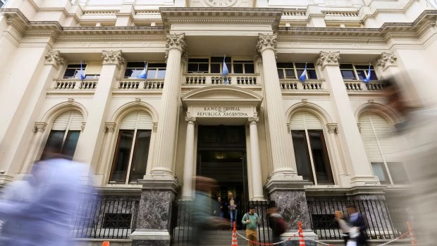 “El programa de recompra de reservas discursivamente es muy importante porque implica un gobierno que empieza a reconocer que tiene que acumularlas, pero vamos a tener que verlo en la cancha”, recalca Gabriel Caamaño Gómez.