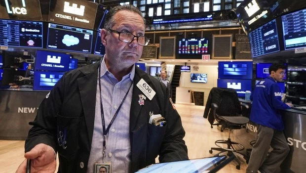 La Bolsa rompe una racha de cinco caídas y rebota 0,83%