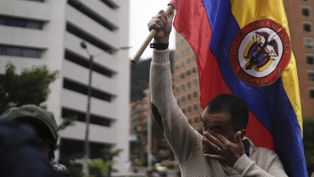 “Horas críticas” atraviesa el senador y aspirante presidencial colombiano Miguel Uribe Turbay tras el atentado