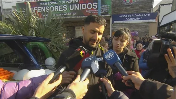 “Queremos que se haga justicia por Thiago”, dijo entre lágrimas el papá del niño.
