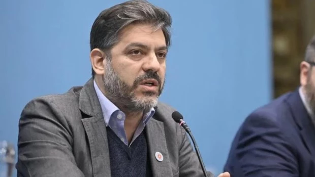 Carlos Bianco: “Todos los sectores del peronismo estamos expresando nuestra solidaridad y apoyo a Cristina”