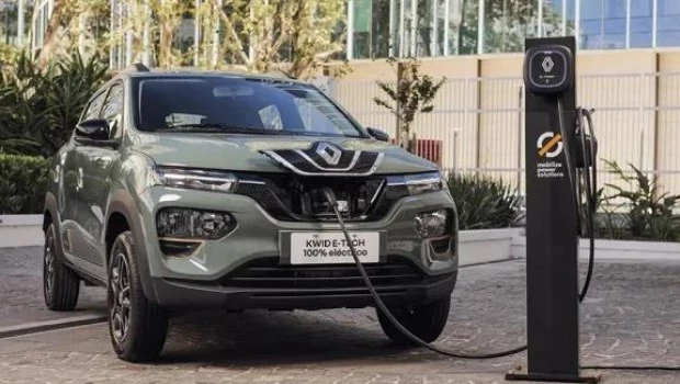Abren otra convocatoria para importar autos híbridos y eléctricos sin arancel