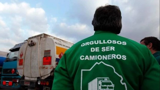 Camioneros firma una paritaria del 3% de aumento salarial en tres cuotas