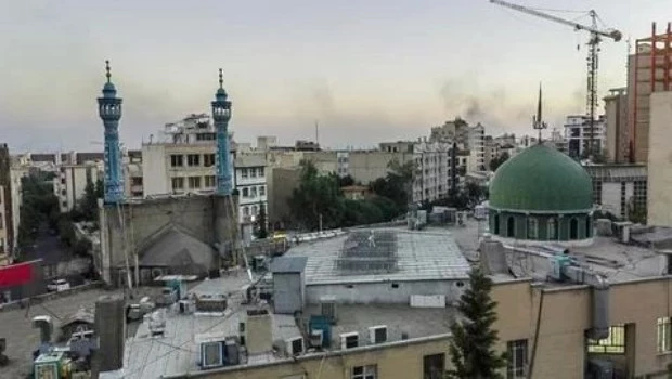 El ejército israelí afirma que atacó más de 35 instalaciones de misiles en Irán