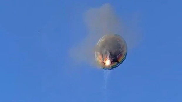 Un globo aerostático con 21 pasajeros a bordo se prendió fuego en Brasil y hay al menos ocho muertos