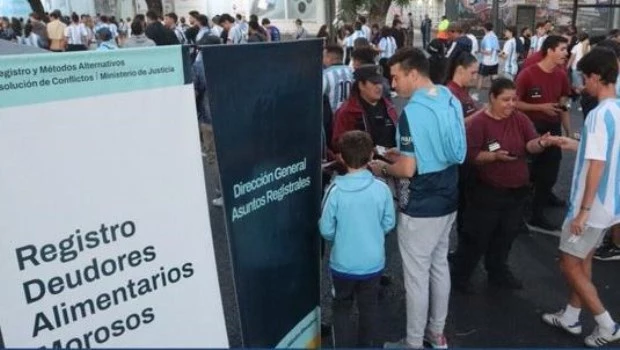 La Ciudad controlará a deudores alimentarios morosos en los recitales de Los Piojos en River