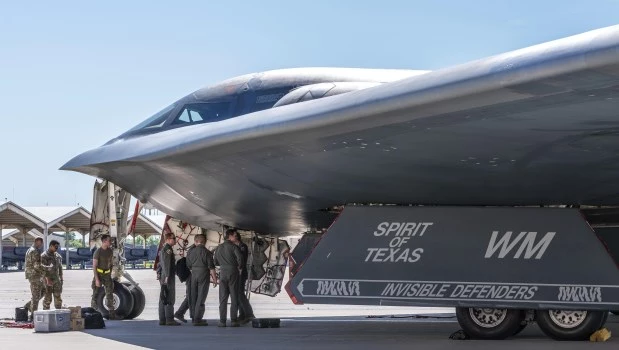 EE.UU. lanzó misiles Tomahawk y bombas antibunker contra 3 objetivos nucleares de Irán 