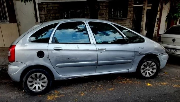 Auto abandonado