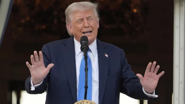 Trump afirma que Irán advirtió a Estados Unidos antes del ataque con misiles a una base en Qatar