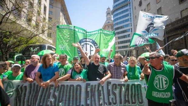 El Gobierno apelará la cautelar que suspendió la eliminación del Día del Empleado Público