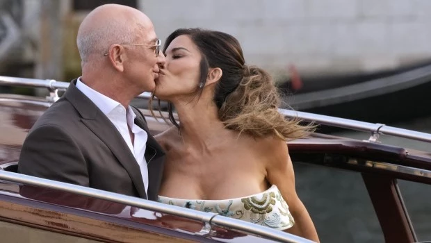 Bezos y Sánchez concluyen sus tres días de boda con una fiesta en el Arsenale de Venecia