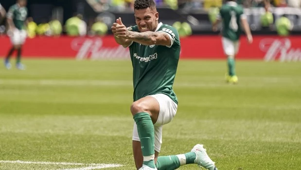 El Palmeiras pasa a cuartos con un golazo de Paulinho en el minuto 100