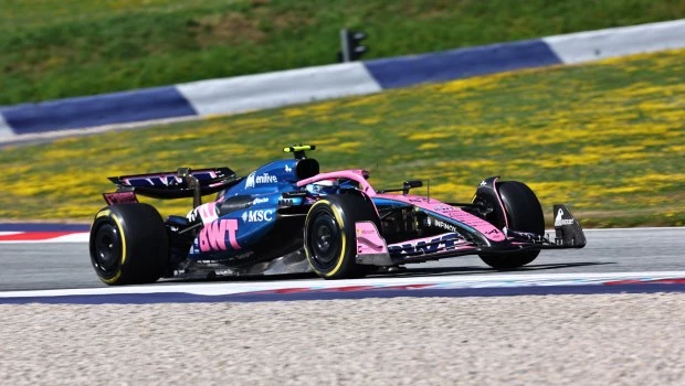 Colapinto sufrió en Austria y terminó 15° en una carrera con varios abandonos