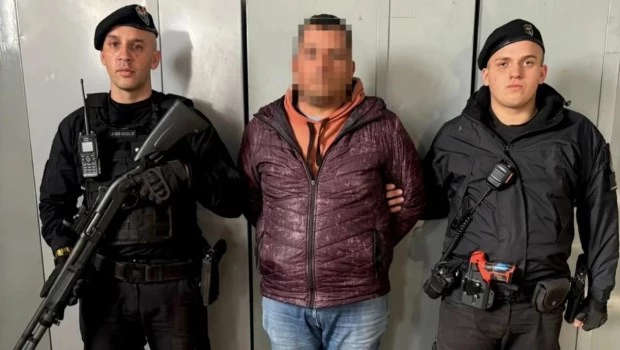 Detuvieron a un hombre en Flores por vender celulares de dudosa procedencia