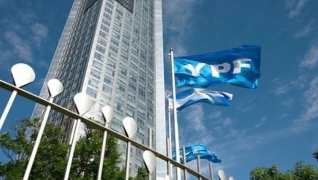 Las acciones argentinas en Wall Street se recuperan tras el impacto por el fallo adverso de YPF