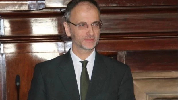 El ex procurador afirma que la jueza Preska "no es competente" para embargar acciones de YPF