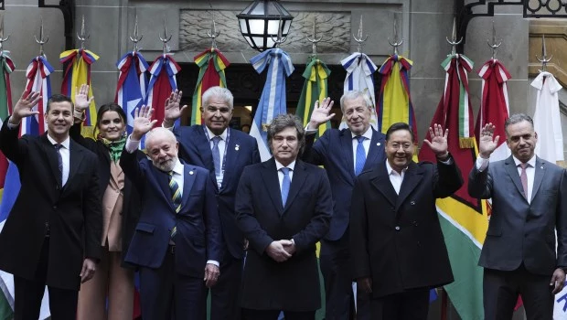 Milei pide flexibilizar el Mercosur y advierte: “Lo haremos acompañados o solos”