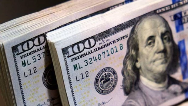 El dólar eslabonó una nueva suba