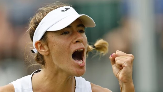 Solana Sierra sigue asombrando: está entre las mejores 16 de Wimbledon