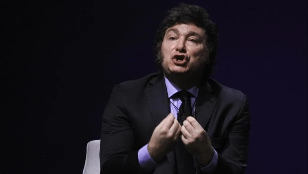 Milei justificó sus denuncias contra periodistas: “Tienen que entender que no son especiales, les caben las generales de la ley”