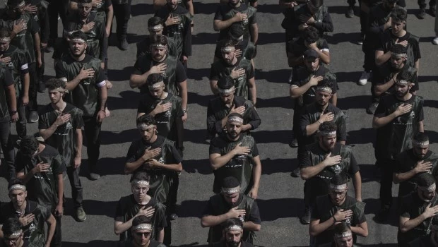 El líder de Hezbollah se niega a desarmarse hasta que Israel se retire del sur de Líbano