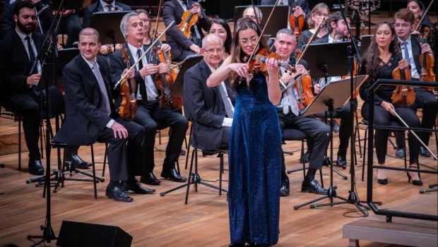 La violinista cordobesa cumplió una destacada faena como invitada de la OSN.