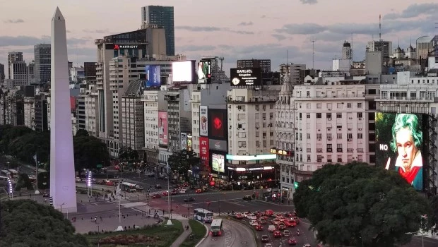 El contrato social roto y las ciudades por venir 