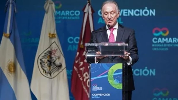 Gustavo Weiss.