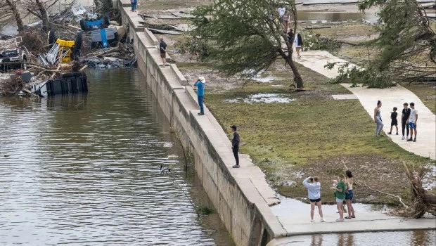 Aumenta a 120 la cantudad de muertos por las inundaciones en Texas