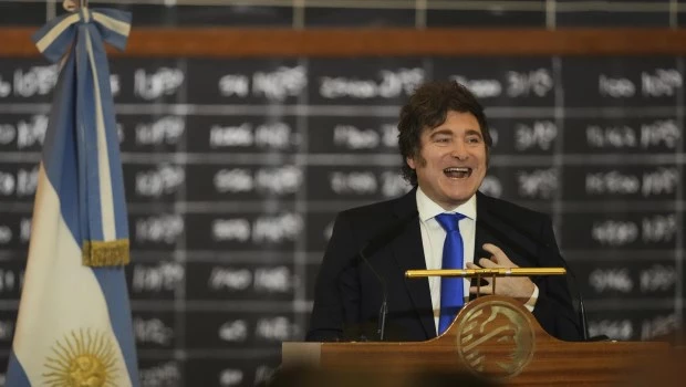 Milei confirmó que vetará la suba a los jubilados que aprobó el Senado