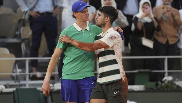 Alcaraz y Sinner se enfrentarán en la final de Wimbledon