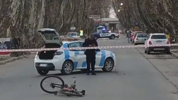Un adolescente atropelló y mató a un ciclista en Córdoba
