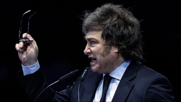 Ofensiva opositora contrarreloj