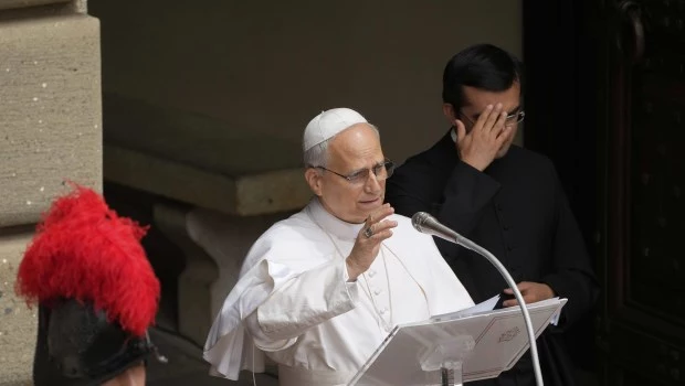 El papa llama a un "inmediato alto el fuego" tras condenar el ataque