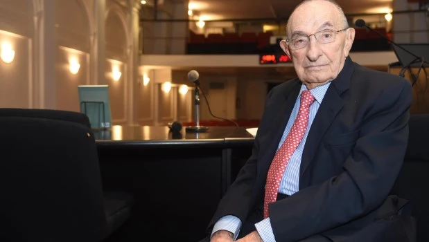 “Ser residente en el Hospital Garrahan es un privilegio, es un lugar de excelencia, donde la formación profesional resulta inmejorable”, destacó el doctor Salomón Schächter, uno de los profesionales más prestigiosos de la Argentina.