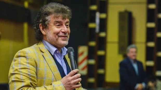 Daniel Mollo, saltó de relatar al Xeneize a la política.