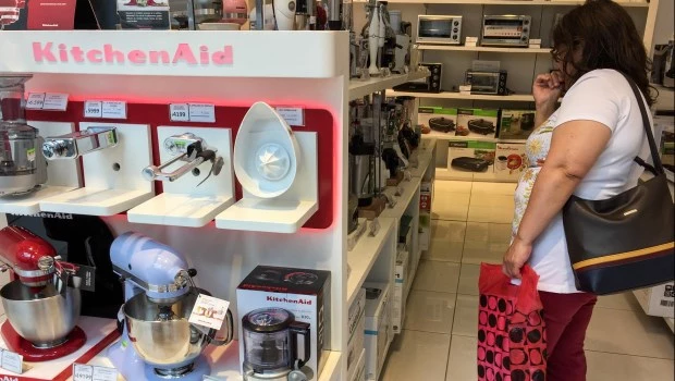 Con una leve baja mensual, la actividad económica subió 5% interanual en mayo