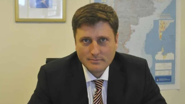 Eduardo Bustamante, segundo en jerarquía en Cancillería, renunció a su cargo.