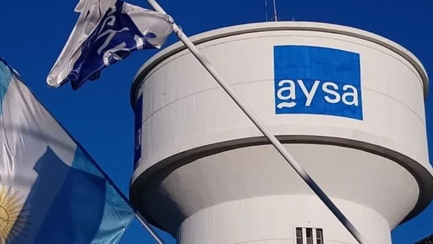 Con un decreto, Milei da otro paso para privatizar AySA
