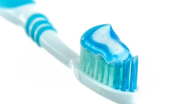 La ANMAT prohibió la venta de una reconocida pasta dental