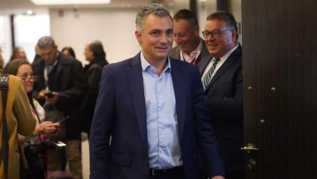 Pareja advierte que quien no acepte las listas de candidatos “está cuestionando al Presidente”