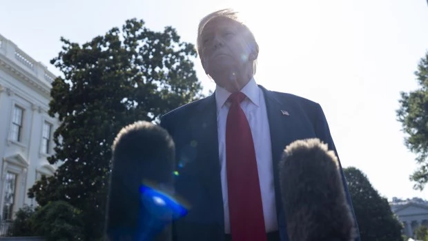 Trump acusa a Hamás de no querer un acuerdo y dijo que habrá que darles "caza"