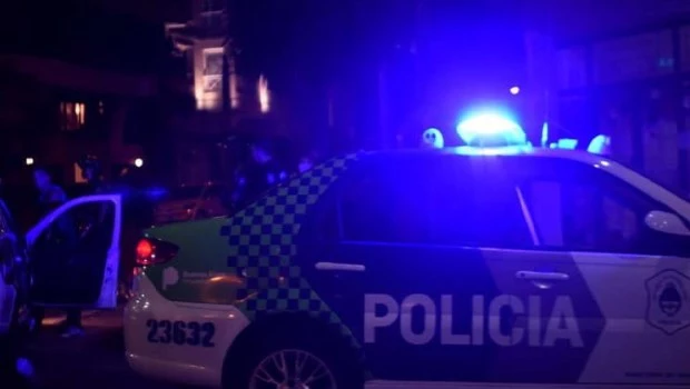 Delincuentes asesinaron de un disparo a un hombre durante una entradera en Bernal